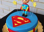 Tarta fondant superman para alvaro