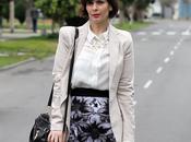 Looks falda lápiz flores