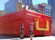 McDonald’s crea restaurante efímero forma Lunchbox gigante