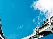 Descubriendo significado soñar montañas rusas.