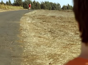 Vuelco. Separan palabras pronunciadas escuchadas. Cortometraje