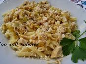 Pasta pollo cebolletas