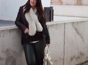 Leather look, furry accessories