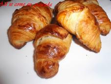 Croissants hojaldre fermentado