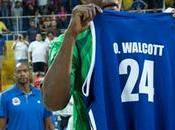 Marinos retiró numero Omar Walcott