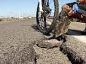 Denuncia carreteras españolas estado para circular bici (vídeo)