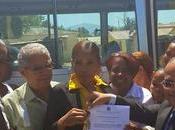 Gobierno entrega seis autobuses estudiantes Provincia Bahoruco.