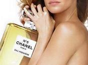 Gisele Bundchen topless para Chanel