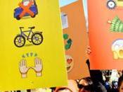 Earthmojis, pancartas protesta hechas emojis