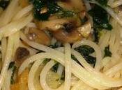 Espaguetis champiñones ajillo