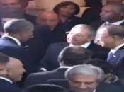 Obama danza lobos