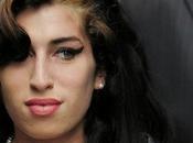 Familia Winehouse carga contra documental