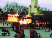 Saltando enormes pompas jabón