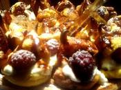 Tarta profiteroles frambuesas cristales caramelo