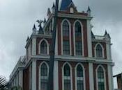 China impulsa campaña anti-cruces