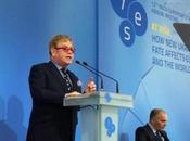 Elton John defendiendo derechos LGBT Ucrania