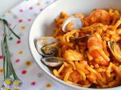 Fideos calamares, gambones almejas