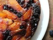 Deliciosa receta para preparar tarta caramelizada pera arándanos.