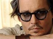 Johnny Depp vende yate celos mujer