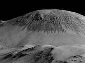 Rayas estacionales indican flujos recientes agua Marte