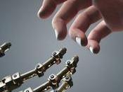 Hombre recupera miembros paralizados gracias médula espinal inalámbrica