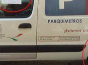 Imponen multa araña simbólica camioneta Parquímetros