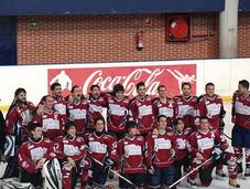 Hockey Hielo: Ganó Goliat.