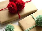 Envolver regalos: regalos pompones