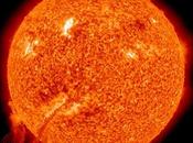 gigantesco filamento solar erupciona