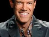 Randy Travis, country gospel caminan mano