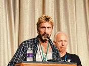 John McAfee pudo crackear WhatsApp, haciendo trampa...