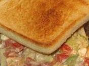 Sándwich pollo aguacate