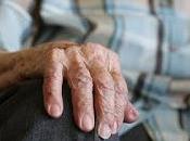¿Puede teleasistencia ayudar lucha contra pobreza personas mayores?