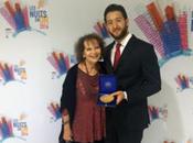 Claudia Cardinale entrega medalla UNESCO César, Marco Albano