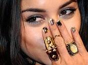Uñas...... raras.