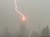 Captan video rayo impactando Empire State Building