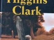 defensa propia Mary Higgins Clark