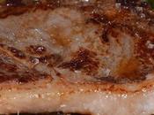 Entrecot ternera cocinado espárragos verdes vinagre balsámico