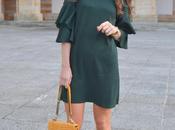 Vestido verde volantes