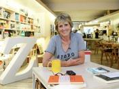 ‘Convénzeme’, Milá entre libros