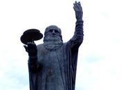 Compartimiento secreto estatua Leonardo Vinci