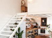 Escalera barandilla. Atrevete subir