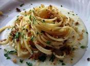 Espaguetis crema coliflor anchoas Spaghetti aglio olio cavolfiore pane all’acciuga