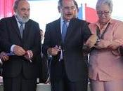 Danilo Medina inaugura hospital Descubierta.