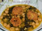 Garbanzos espinacas albóndigas bacalao