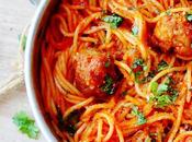 Espaguetis albóndigas