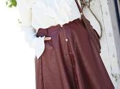 Look romántico volantes falda polipiel