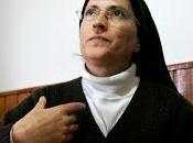 Diputados destacan tarea monja ayuda travestis