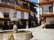 Vera Villanueva Vera, callejuelas balconadas adornadas ajos