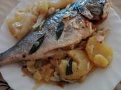 Lubina horno patatas, cebolla toque salvia